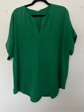 Chic Soul Emerald Green Split-Neck Tunic Top
